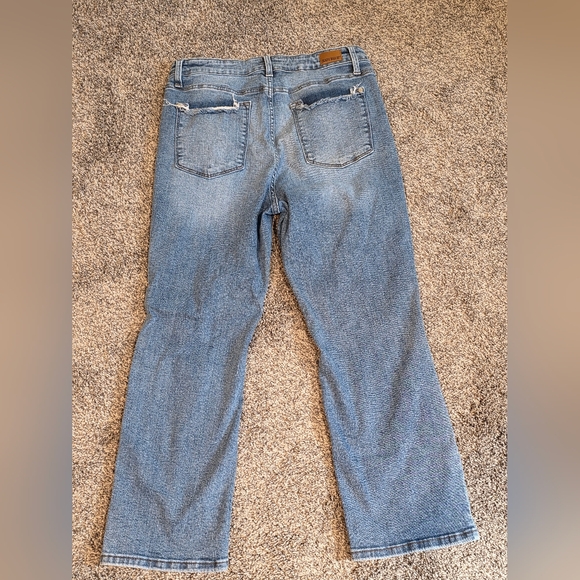 Judy Blue Distressed Jean High Rise 27" Inseam- SIZE 31 - Picture 4 of 6